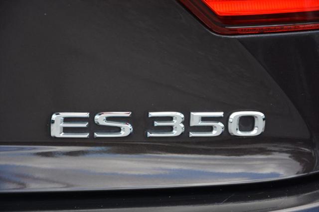 2015 Lexus ES 350 Crafted Line