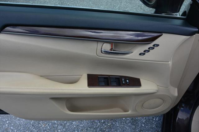 2015 Lexus ES 350 Crafted Line