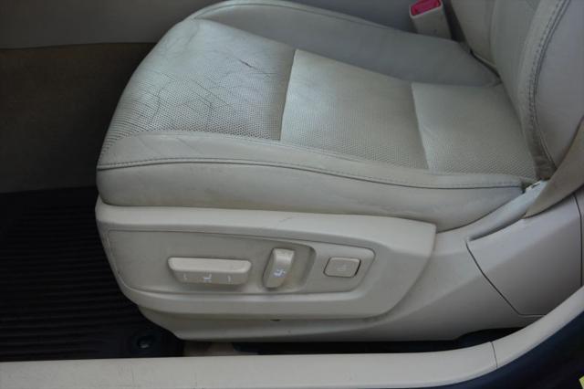2015 Lexus ES 350 Crafted Line