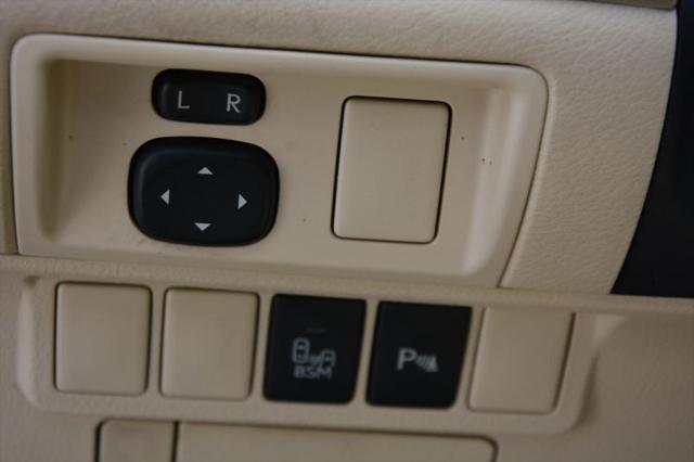 2015 Lexus ES 350 Crafted Line