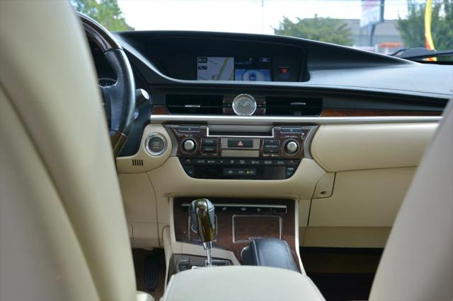 2015 Lexus ES 350 Crafted Line