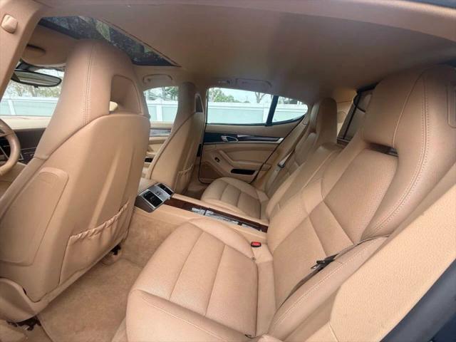 2012 Porsche Panamera 4
