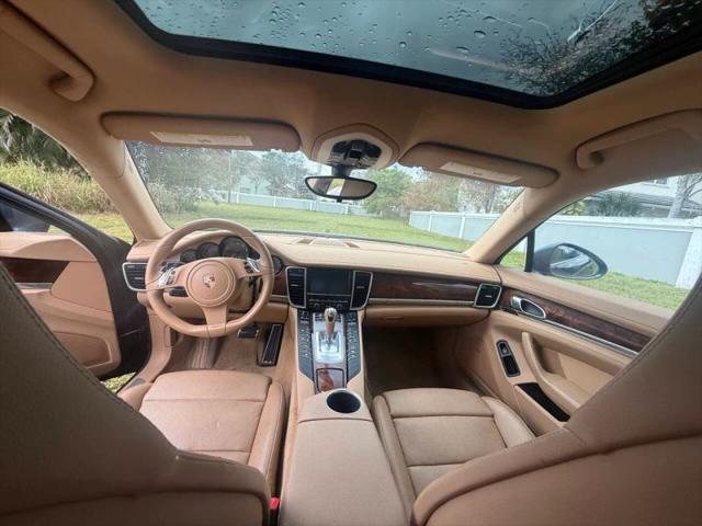 2012 Porsche Panamera 4