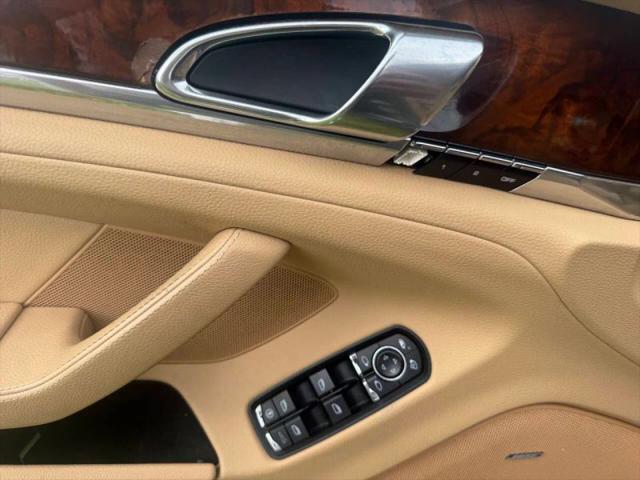 2012 Porsche Panamera 4
