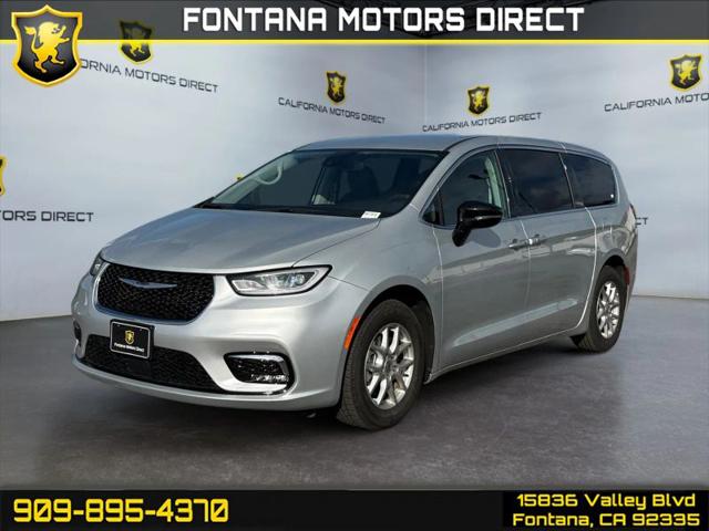 2024 Chrysler Pacifica Touring L for sale in Fontana, CA