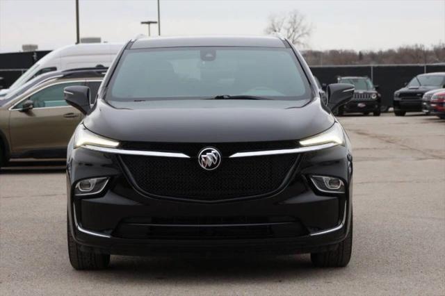 2023 Buick Enclave Essence AWD
