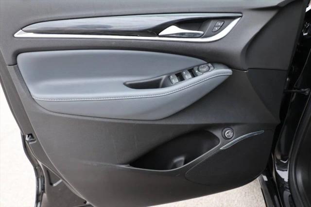 2023 Buick Enclave Essence AWD