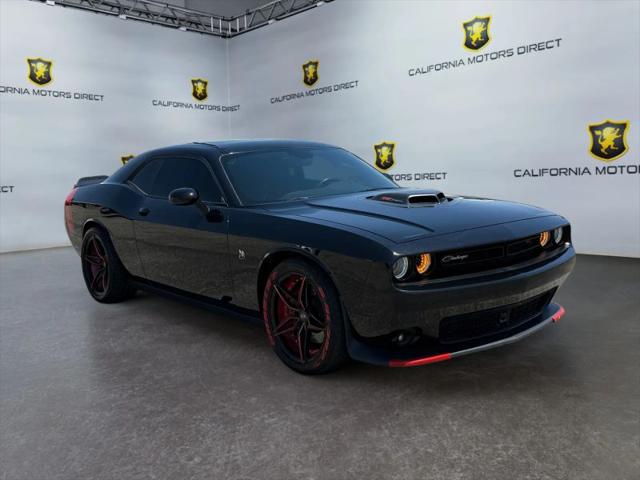 2016 Dodge Challenger 392 Hemi Scat Pack Shaker