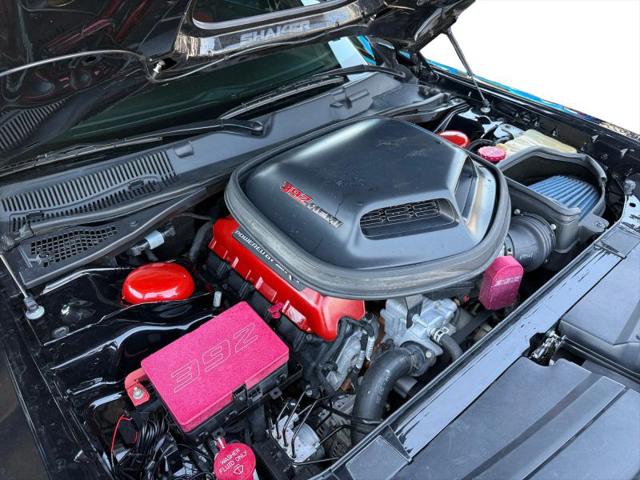 2016 Dodge Challenger 392 Hemi Scat Pack Shaker