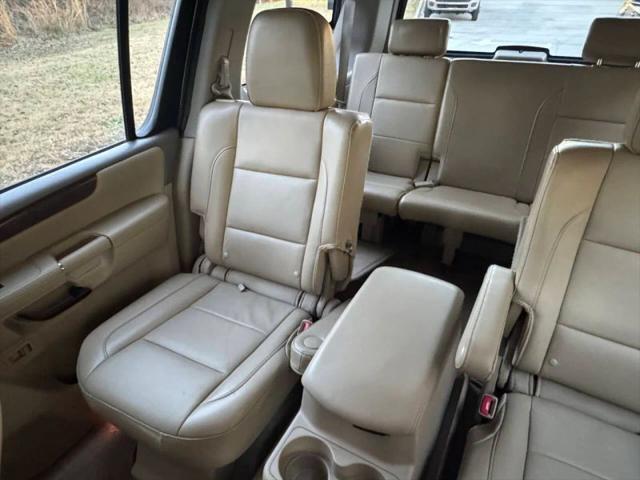 2014 Nissan Armada Platinum