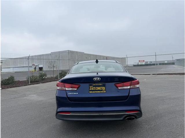 2017 Kia Optima LX