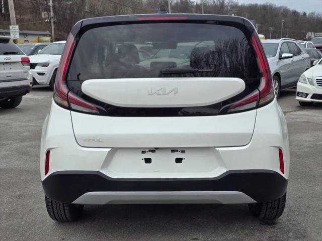 2024 Kia Soul LX