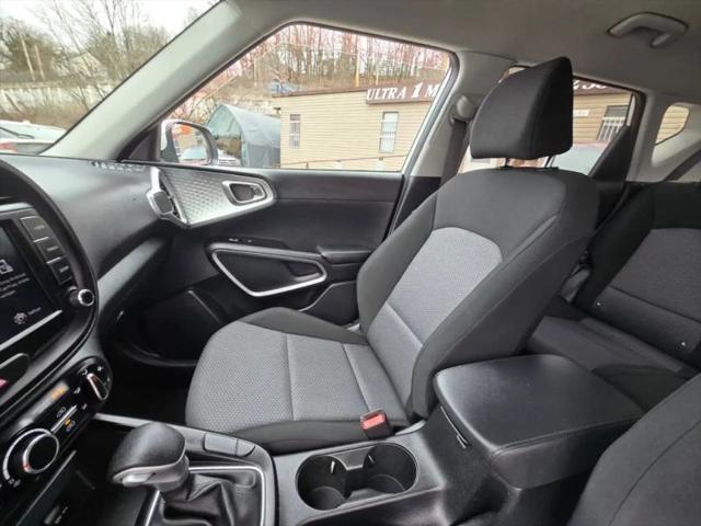 2024 Kia Soul LX