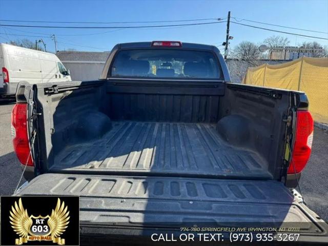 2017 Toyota Tundra SR5 5.7L V8