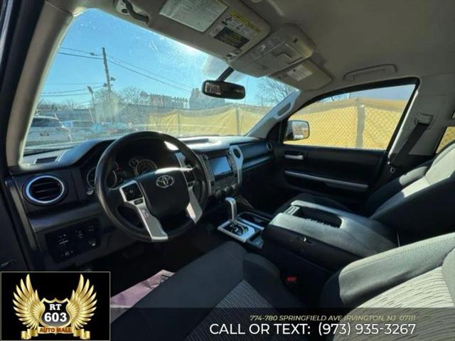 2017 Toyota Tundra SR5 5.7L V8