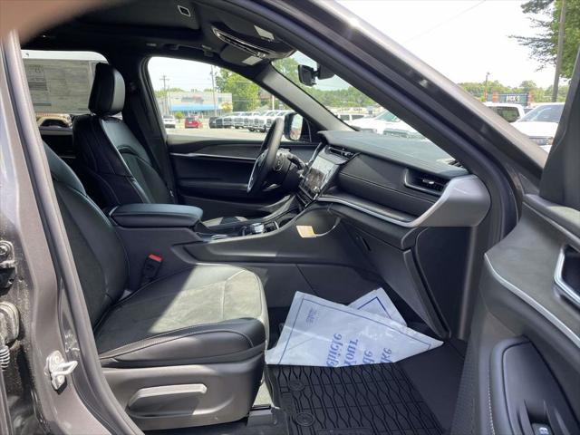2026 Jeep Grand Cherokee Altitude 4x4
