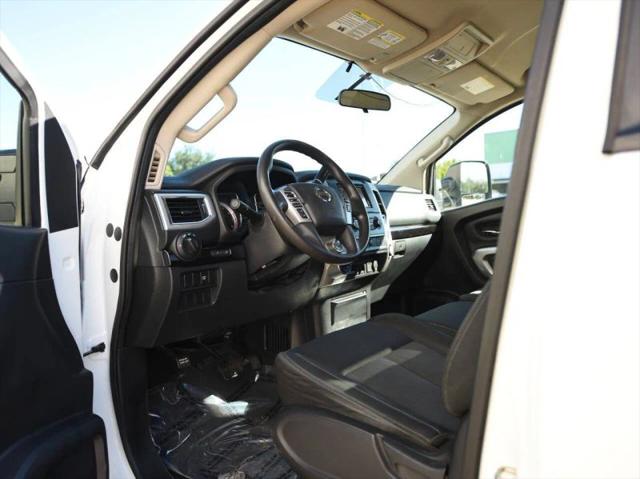 2017 Nissan Titan XD SV