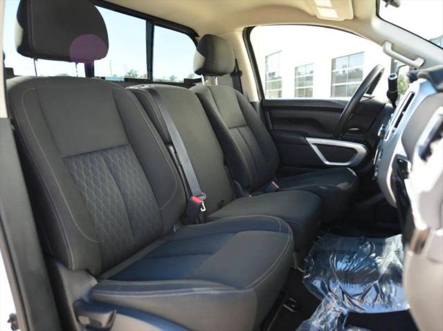 2017 Nissan Titan XD SV
