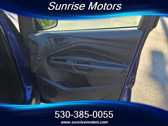 2014 Ford Escape S