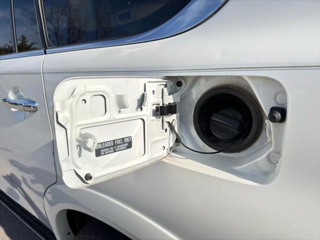 2016 INFINITI QX80 Base