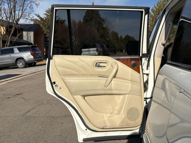 2016 INFINITI QX80 Base