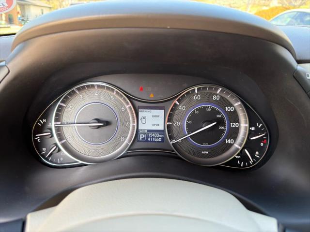 2016 INFINITI QX80 Base