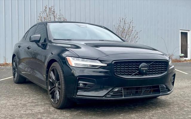 2024 Volvo S60 B5 Plus Black Edition