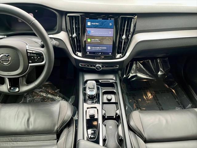 2024 Volvo S60 B5 Plus Black Edition