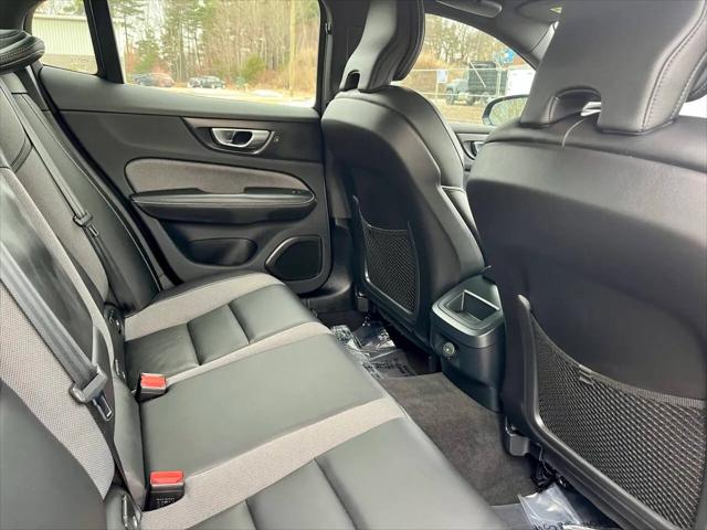 2024 Volvo S60 B5 Plus Black Edition