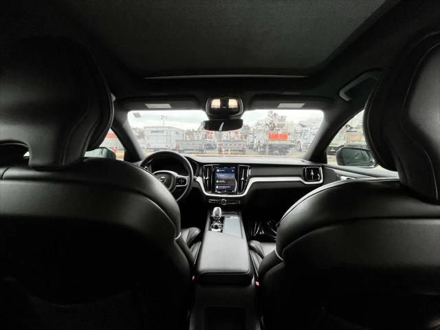 2024 Volvo S60 B5 Plus Black Edition