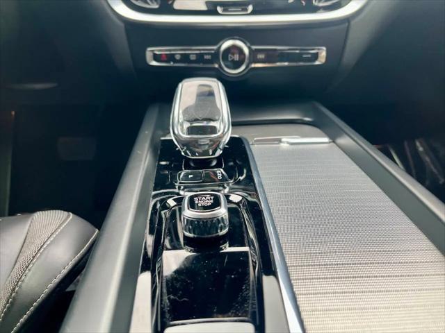 2024 Volvo S60 B5 Plus Black Edition