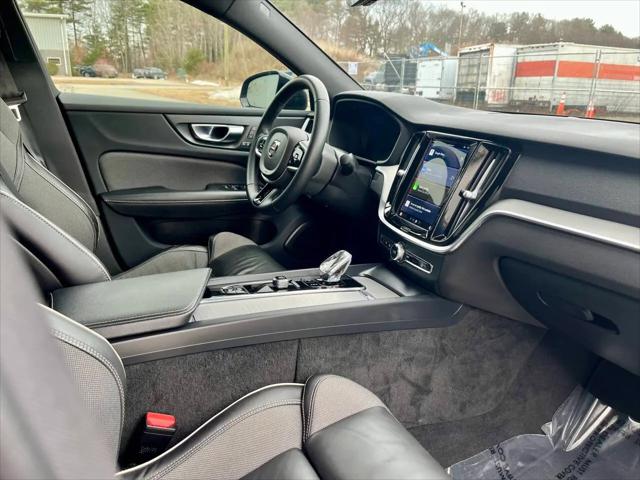 2024 Volvo S60 B5 Plus Black Edition