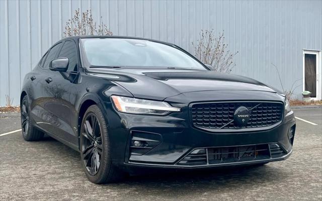 2024 Volvo S60 B5 Plus Black Edition