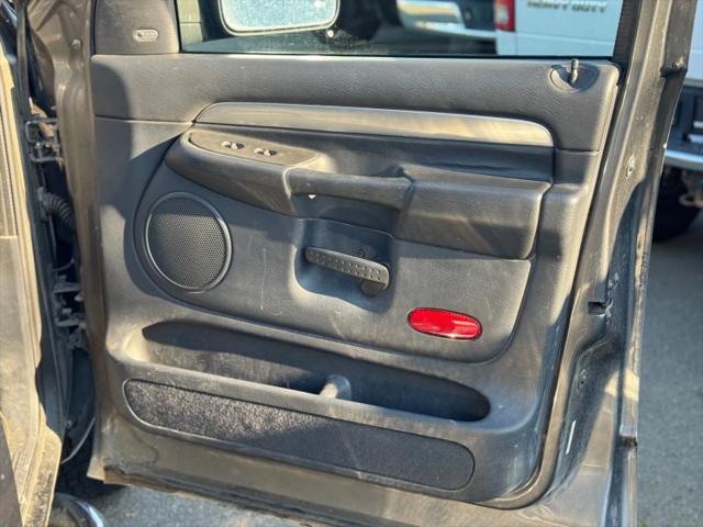 2004 Dodge Ram 2500 SLT/Laramie