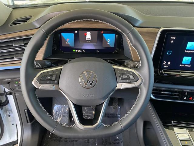 2026 Volkswagen Atlas SE with Technology