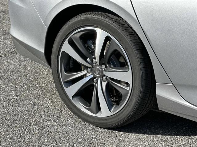 2025 Acura TLX Technology Package