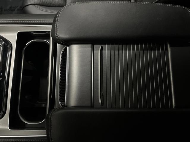 2024 Jeep Wagoneer Series II Carbide