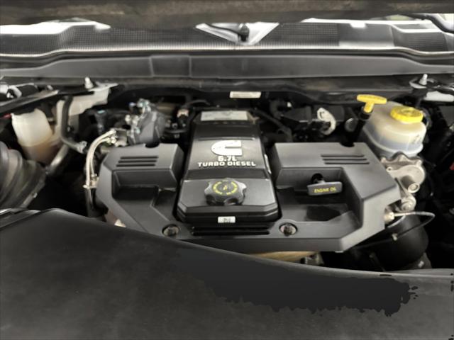 2020 Ram 3500 Laramie Crew Cab 4x4 8' Box