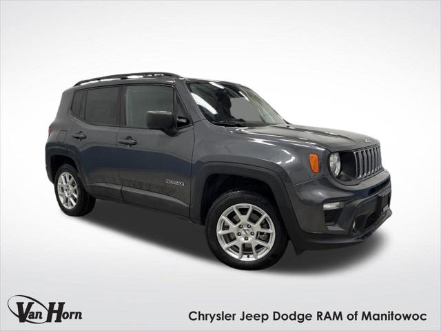 2022 Jeep Renegade Latitude 4x4 for sale in Manitowoc, WI
