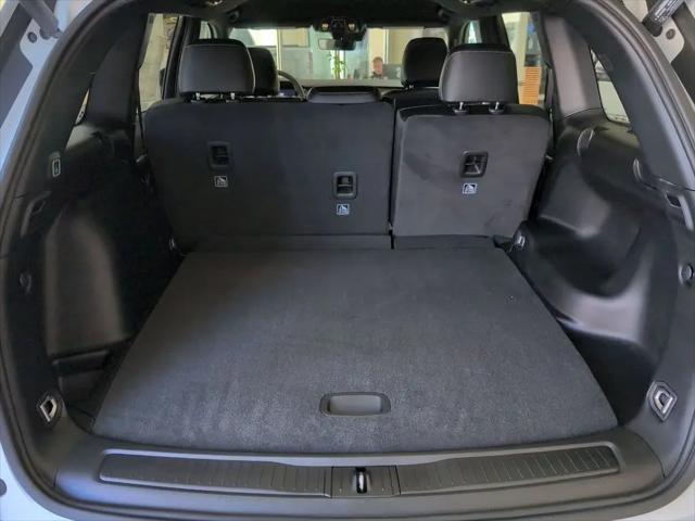 2026 Jeep Grand Cherokee Altitude 4x2