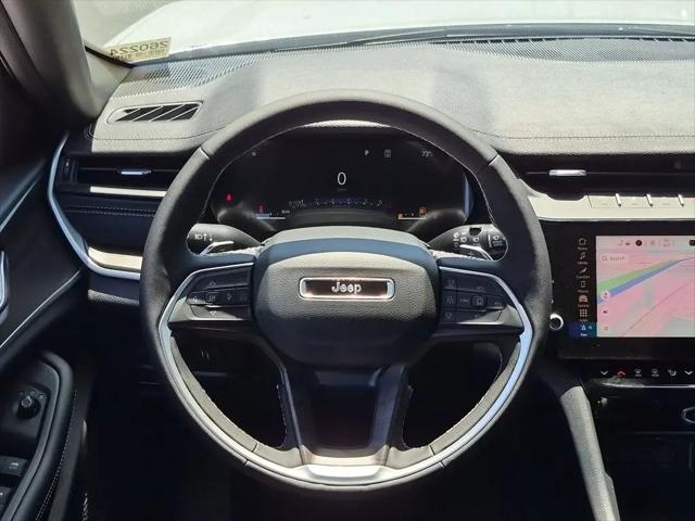 2026 Jeep Grand Cherokee Altitude 4x2