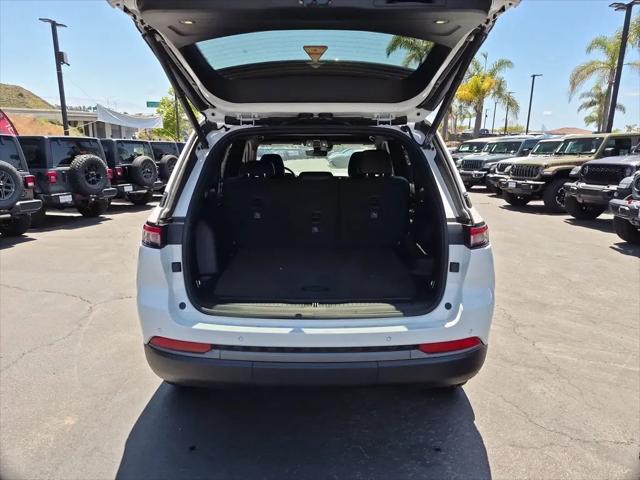 2026 Jeep Grand Cherokee Altitude 4x2