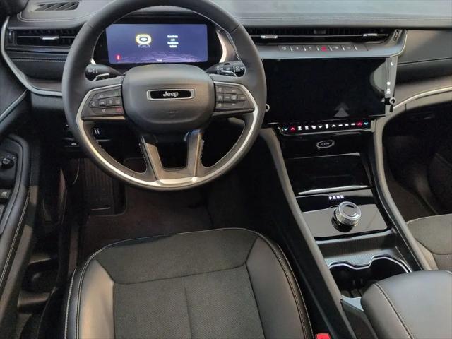 2026 Jeep Grand Cherokee Altitude 4x2