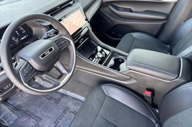 2026 Jeep Grand Cherokee Altitude 4x4