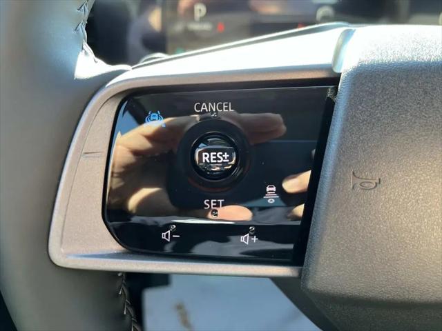 2026 Nissan LEAF PLATINUM+