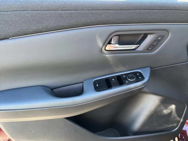 2026 Nissan LEAF PLATINUM+