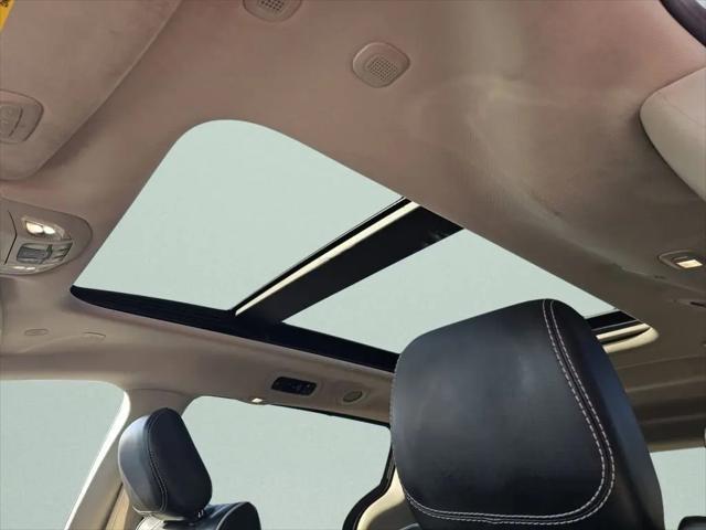 2023 Chrysler Pacifica Limited AWD