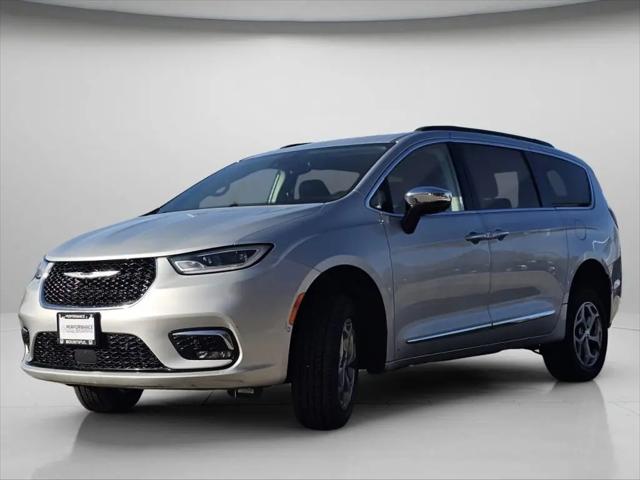 2023 Chrysler Pacifica Limited AWD
