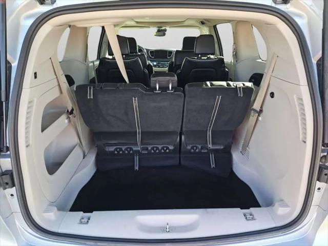 2023 Chrysler Pacifica Limited AWD