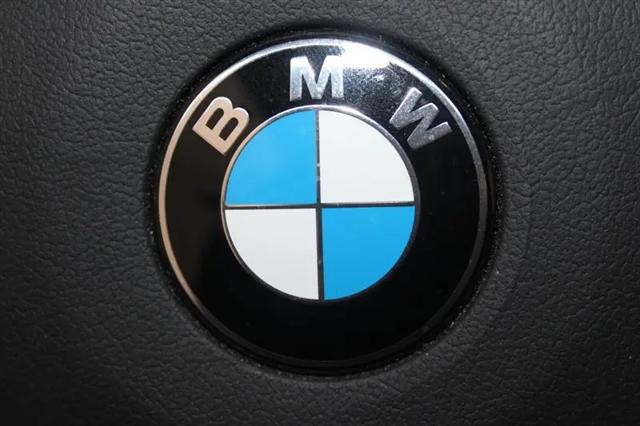 2017 BMW M2 Standard